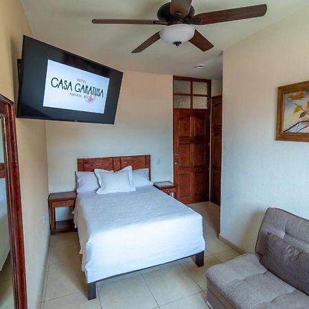 Hotel Casa Garatusa Yuriria Exteriör bild